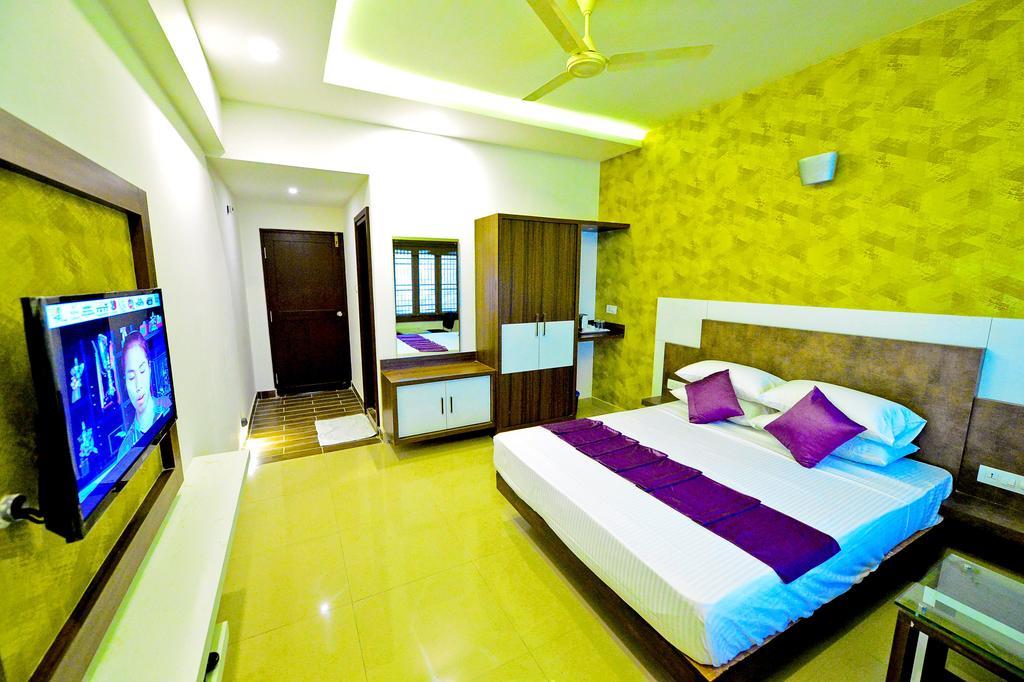 Qik Stay @ S.K. Continental Mysore Exterior photo