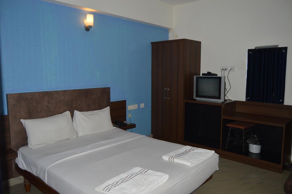 Qik Stay @ S.K. Continental Mysore Exterior photo