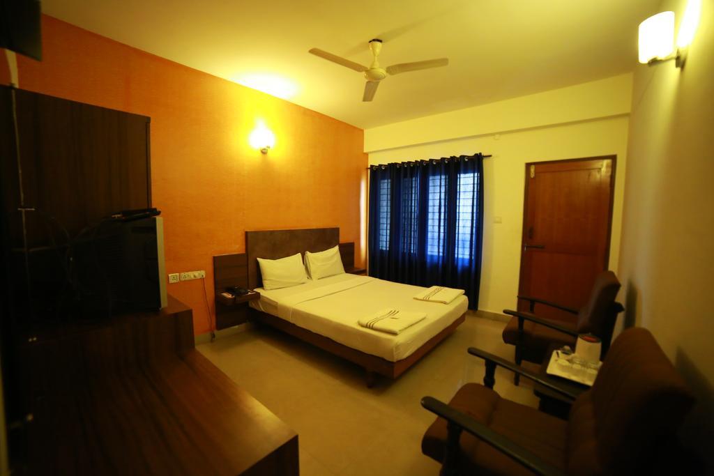 Qik Stay @ S.K. Continental Mysore Exterior photo