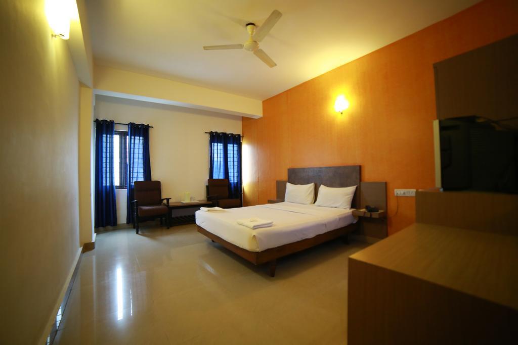 Qik Stay @ S.K. Continental Mysore Exterior photo