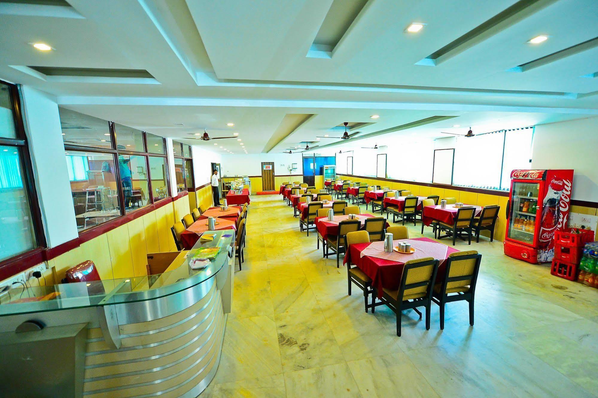 Qik Stay @ S.K. Continental Mysore Exterior photo