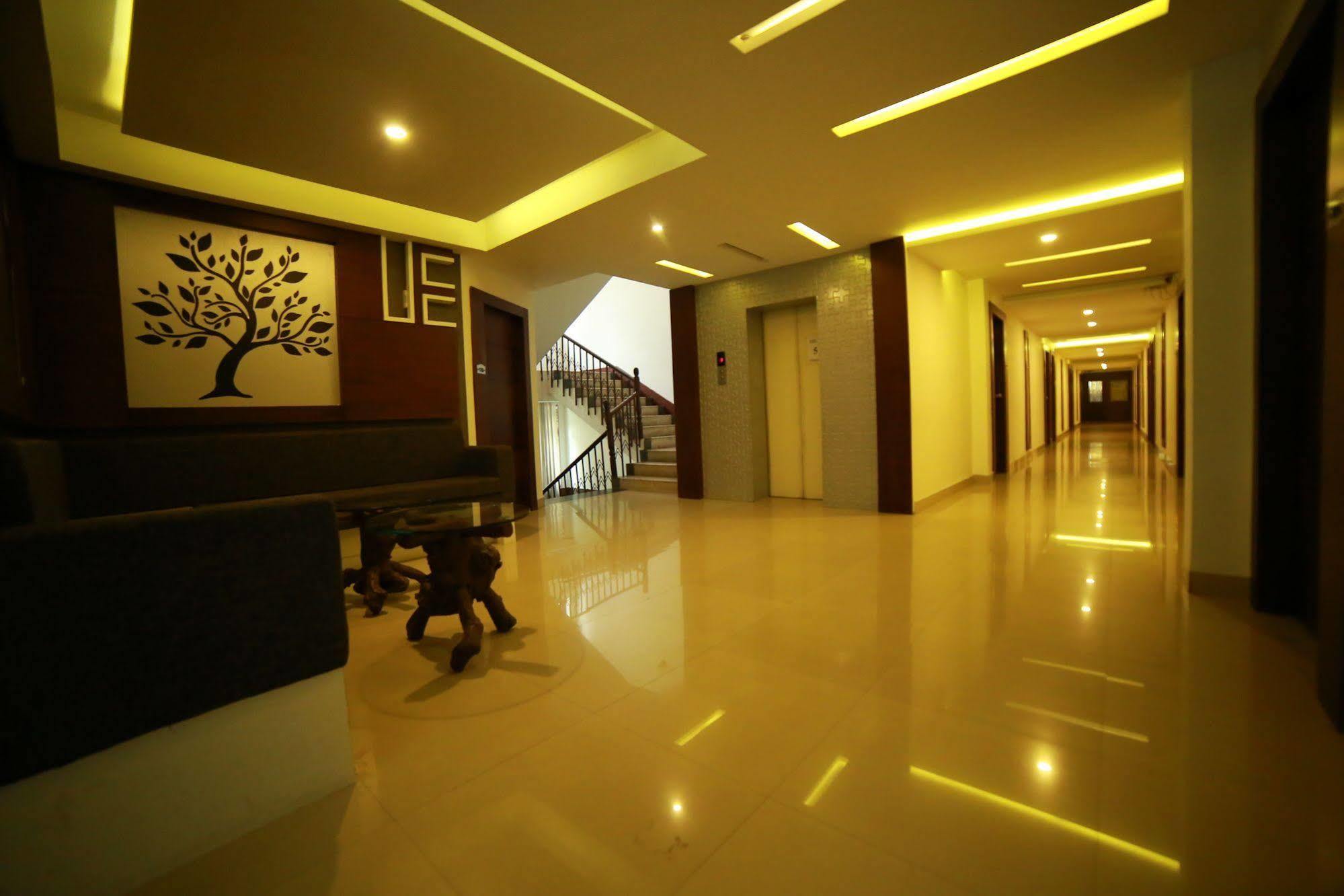 Qik Stay @ S.K. Continental Mysore Exterior photo